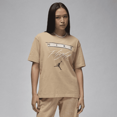【セットアップ】Jordan Flight Heritage Jordan Flight Heritage Women's Graphic T-Shirt. Nike.com